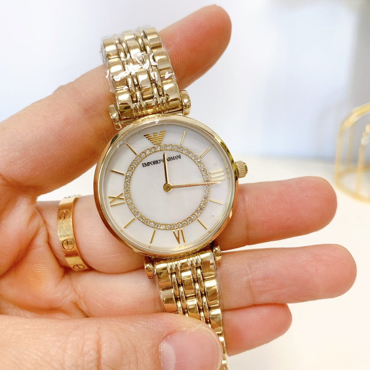Emporio Armani AR1907 Women's Two-Hand Gold-Tone Stainless Steel Watch Emporio Armani AR1907 Women's Two-Hand Gold-Tone Stainless Steel Watch